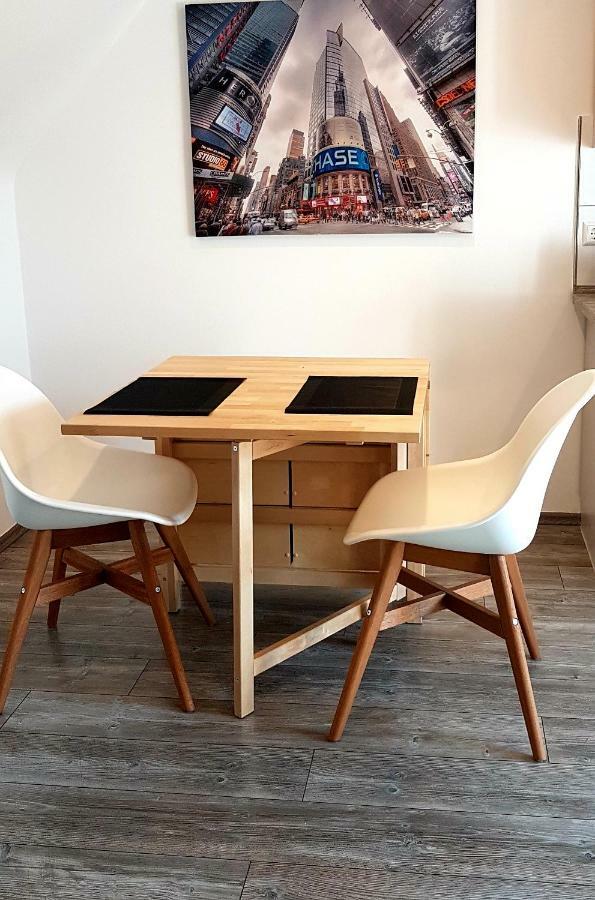 קלן Zwei Schicke Apartments Mit Parkplatz מראה חיצוני תמונה